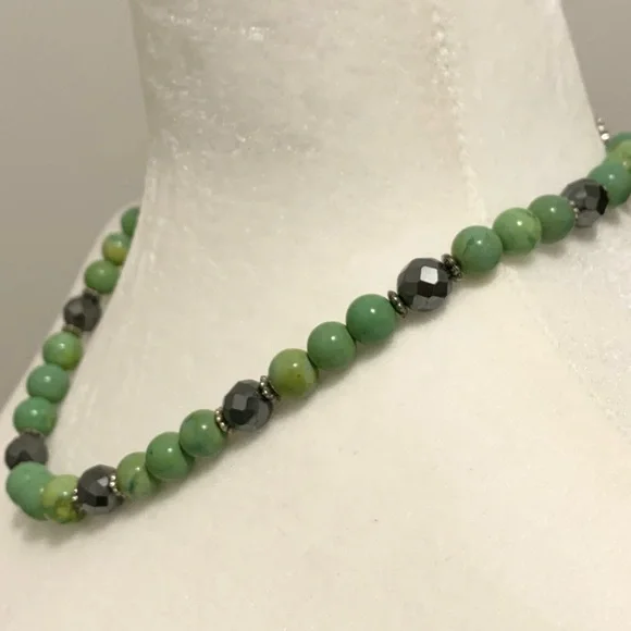 Necklace - Picture 2 of 3